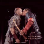Gitaristi kapely Rammstein si dali pusu na podporu LGBT